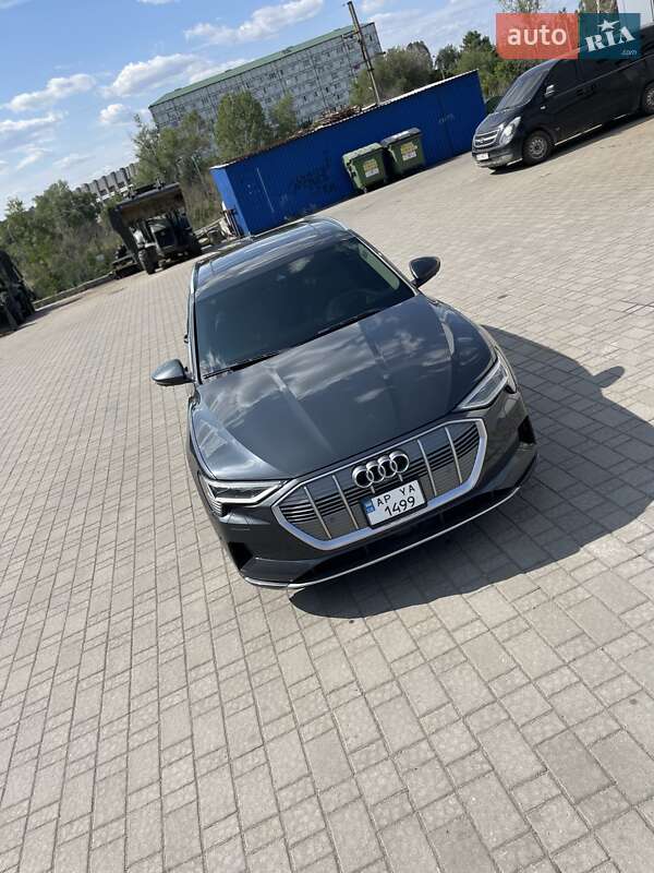 Позашляховик / Кросовер Audi e-tron 2019 в Запоріжжі