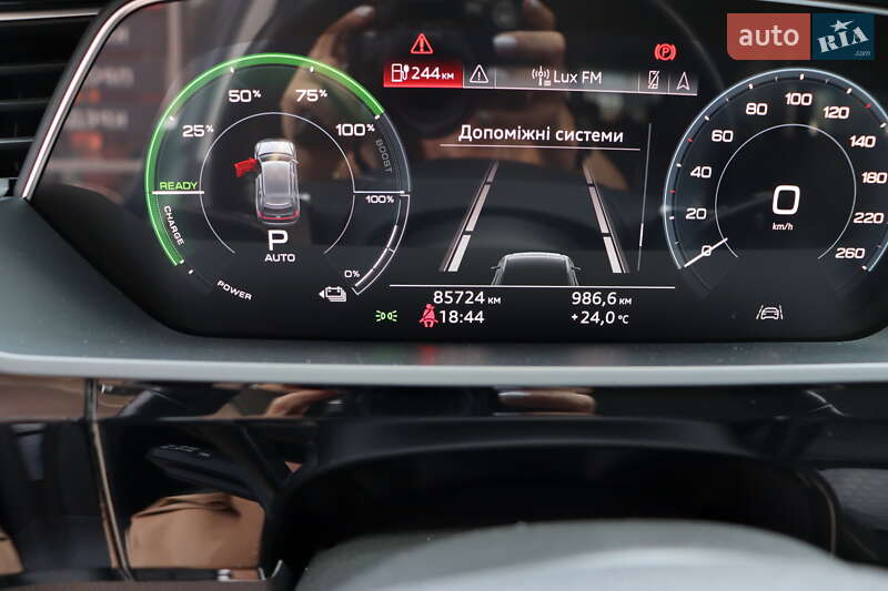Внедорожник / Кроссовер Audi e-tron 2019 в Львове