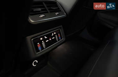 Внедорожник / Кроссовер Audi e-tron 2020 в 