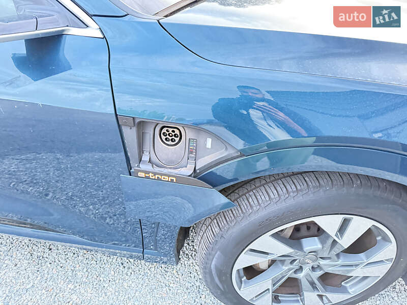 Внедорожник / Кроссовер Audi e-tron 2020 в Днепре фото 19 Внедорожник / Кроссовер Audi e-tron 2020 в Днепре