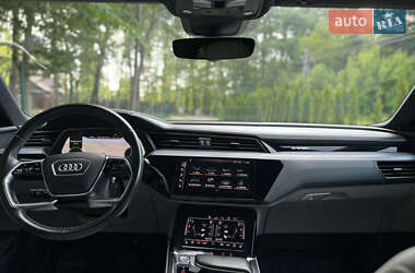Внедорожник / Кроссовер Audi e-tron 2019 в 