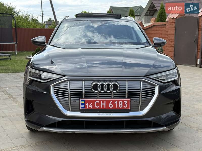 Audi e-tron 2021