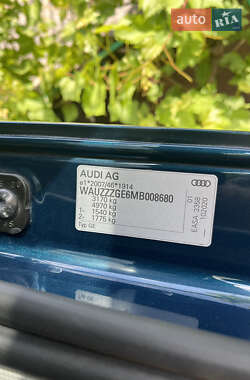 Внедорожник / Кроссовер Audi e-tron 2020 в 