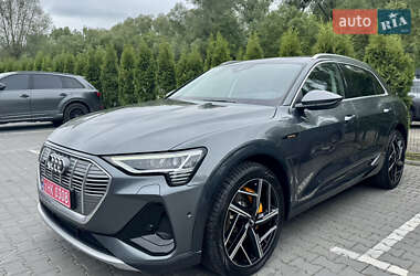 Внедорожник / Кроссовер Audi e-tron 2020 в 