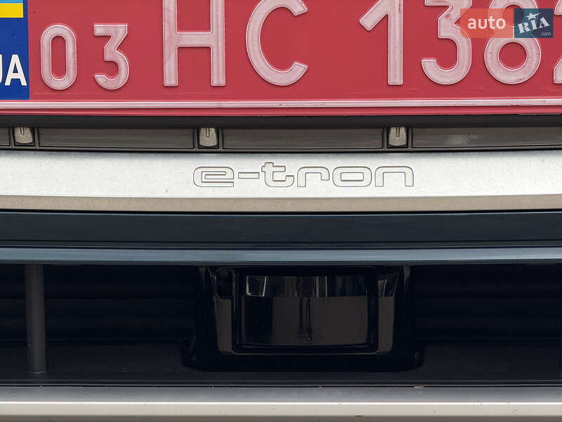 Внедорожник / Кроссовер Audi e-tron 2020 в Днепре фото 35 Внедорожник / Кроссовер Audi e-tron 2020 в Днепре