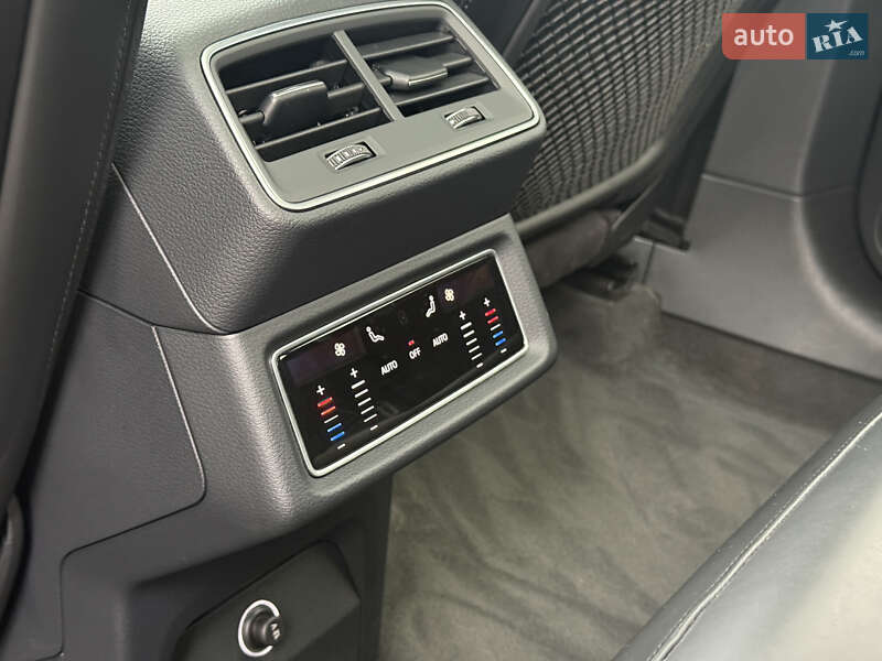 Внедорожник / Кроссовер Audi e-tron 2020 в Днепре фото 46 Внедорожник / Кроссовер Audi e-tron 2020 в Днепре