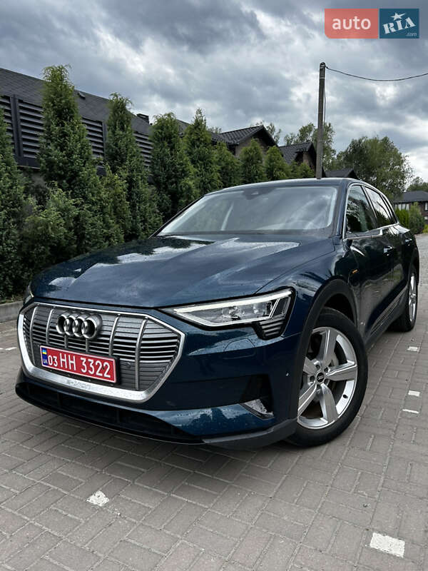 Audi e-tron 2021