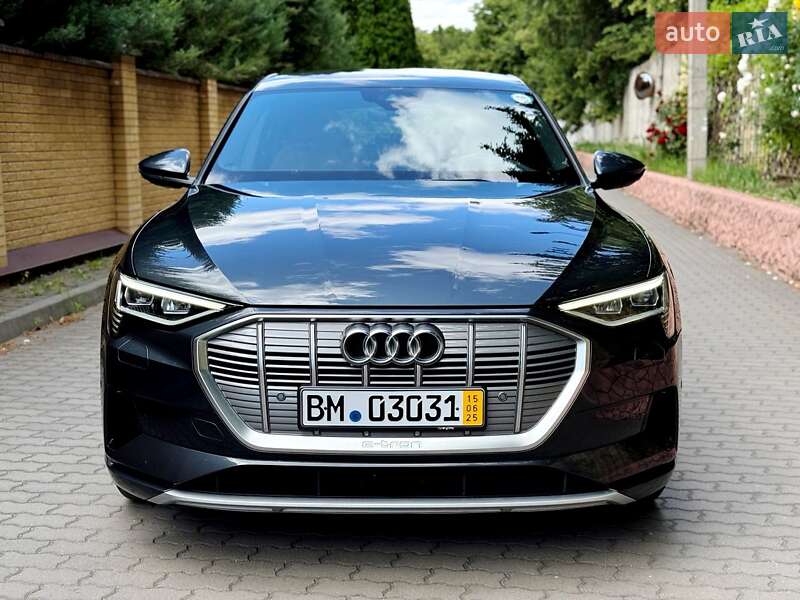 Внедорожник / Кроссовер Audi e-tron 2020 в Хмельницком