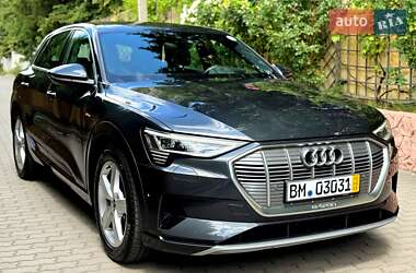 Внедорожник / Кроссовер Audi e-tron 2020 в 