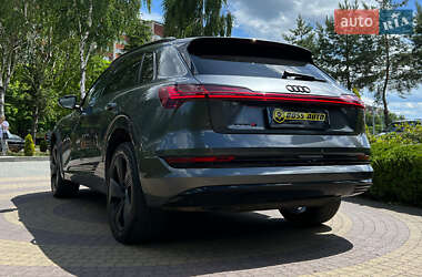 Внедорожник / Кроссовер Audi e-tron 2019 в 