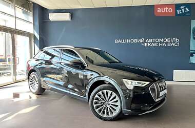 Внедорожник / Кроссовер Audi e-tron 2019 в Чернигове