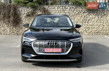 Внедорожник / Кроссовер Audi e-tron 2020 в 