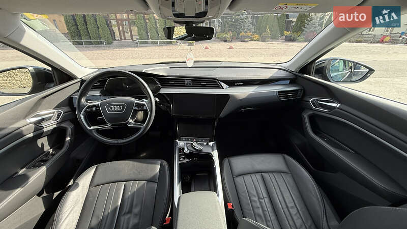Внедорожник / Кроссовер Audi e-tron 2020 в Тернополе