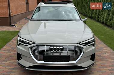 Внедорожник / Кроссовер Audi e-tron 2020 в 