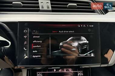 Внедорожник / Кроссовер Audi e-tron 2020 в 