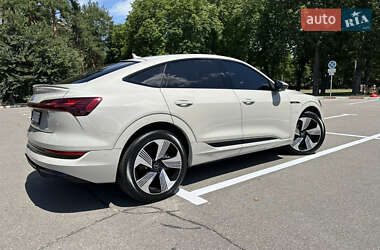 Внедорожник / Кроссовер Audi e-tron 2020 в 