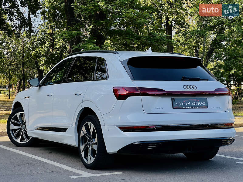 Внедорожник / Кроссовер Audi e-tron 2020 в Николаеве