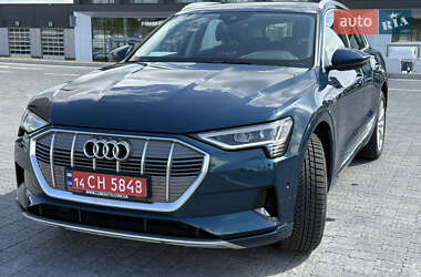 Внедорожник / Кроссовер Audi e-tron 2019 в 