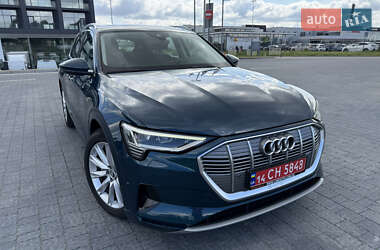 Внедорожник / Кроссовер Audi e-tron 2019 в 