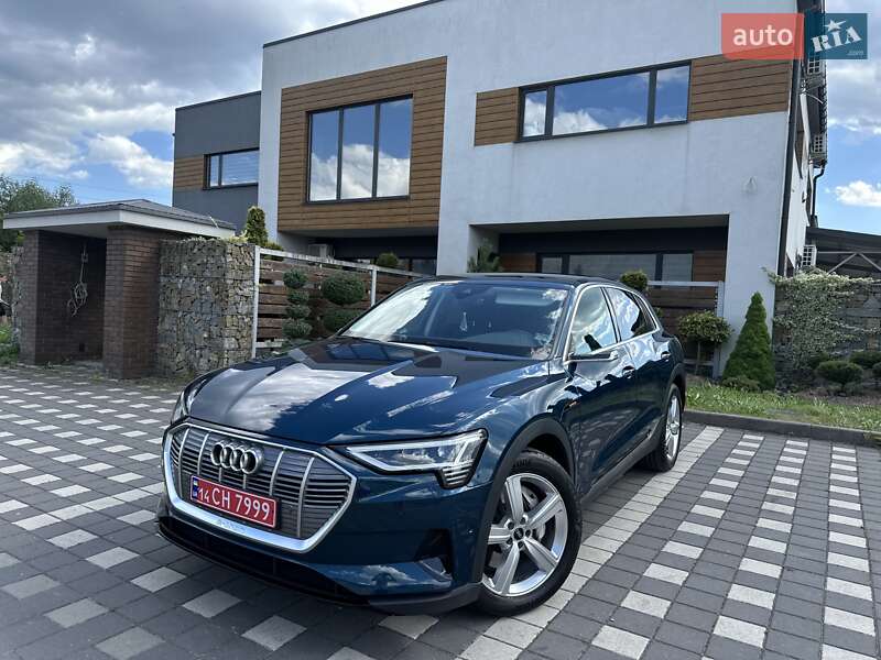 Внедорожник / Кроссовер Audi e-tron 2021 в Стрые