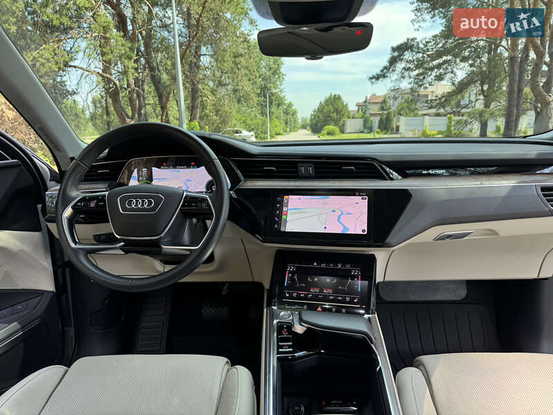 Внедорожник / Кроссовер Audi e-tron 2019 в Днепре