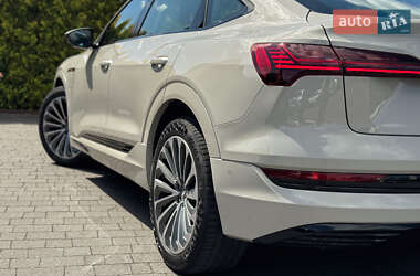 Позашляховик / Кросовер Audi e-tron 2020 в 