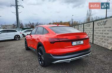 Внедорожник / Кроссовер Audi e-tron 2020 в 