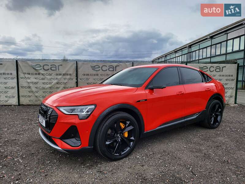 Внедорожник / Кроссовер Audi e-tron 2020 в Киеве