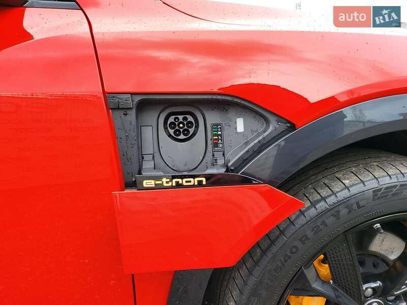 Внедорожник / Кроссовер Audi e-tron 2020 в Киеве
