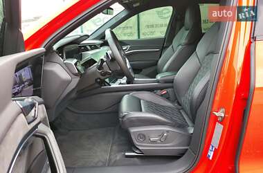 Внедорожник / Кроссовер Audi e-tron 2020 в 