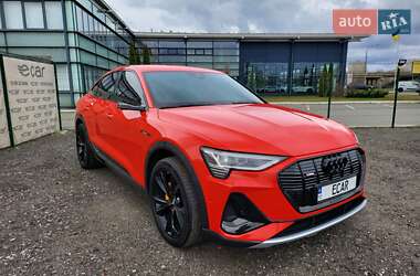 Внедорожник / Кроссовер Audi e-tron 2020 в 
