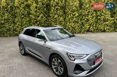 Внедорожник / Кроссовер Audi e-tron 2021 в 
