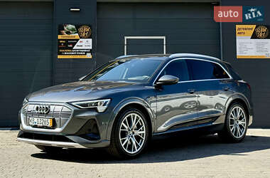 Позашляховик / Кросовер Audi e-tron 2022 в Мукачевому