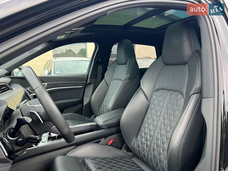 Внедорожник / Кроссовер Audi e-tron 2021 в Ужгороде