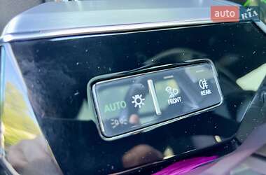Внедорожник / Кроссовер Audi e-tron 2020 в 