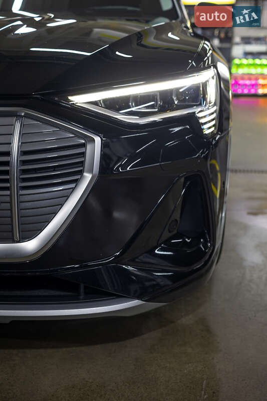 Внедорожник / Кроссовер Audi e-tron 2023 в Черновцах
