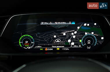 Внедорожник / Кроссовер Audi e-tron 2023 в 