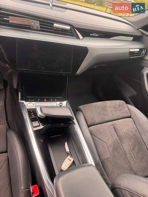 Внедорожник / Кроссовер Audi e-tron 2019 в Львове