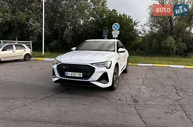 Внедорожник / Кроссовер Audi e-tron 2020 в 