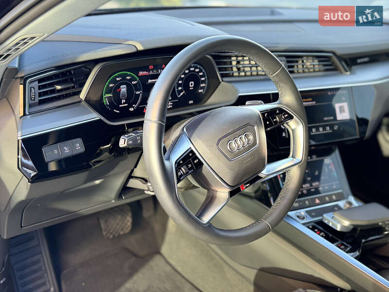 Внедорожник / Кроссовер Audi e-tron 2023 в Хмельницком