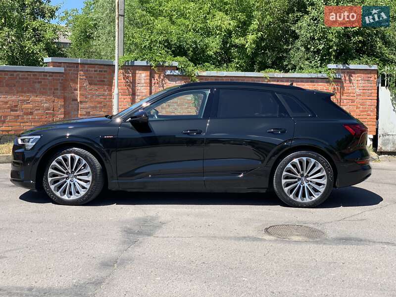 Внедорожник / Кроссовер Audi e-tron 2019 в Дрогобыче