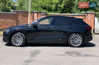 Внедорожник / Кроссовер Audi e-tron 2019 в 