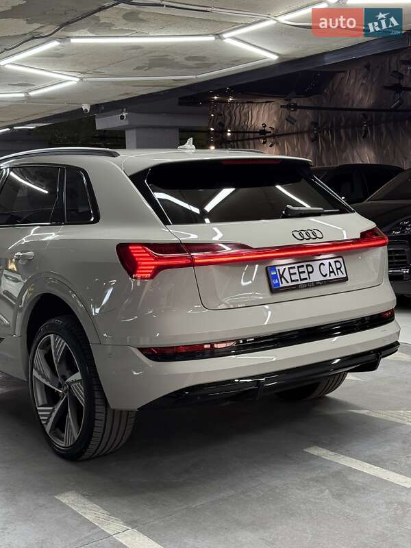 Внедорожник / Кроссовер Audi e-tron 2022 в Одессе