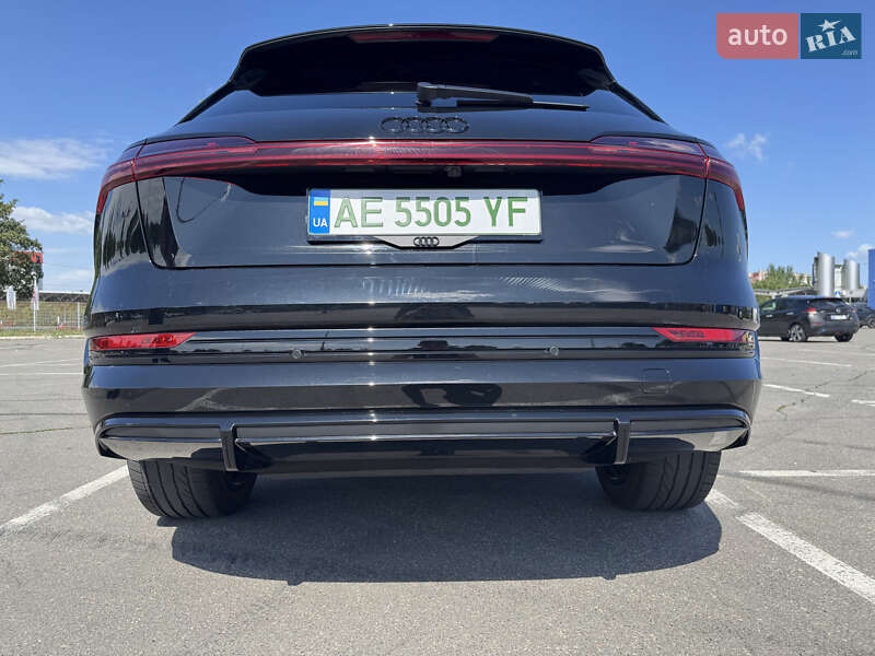 Внедорожник / Кроссовер Audi e-tron 2021 в Днепре