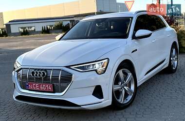 Позашляховик / Кросовер Audi e-tron 2019 в 