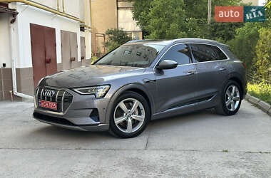 Внедорожник / Кроссовер Audi e-tron 2019 в 