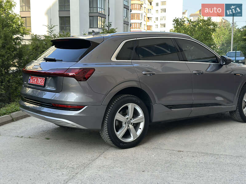 Внедорожник / Кроссовер Audi e-tron 2019 в Ивано-Франковске
