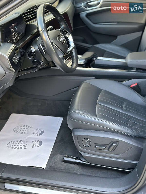 Внедорожник / Кроссовер Audi e-tron 2019 в Ивано-Франковске