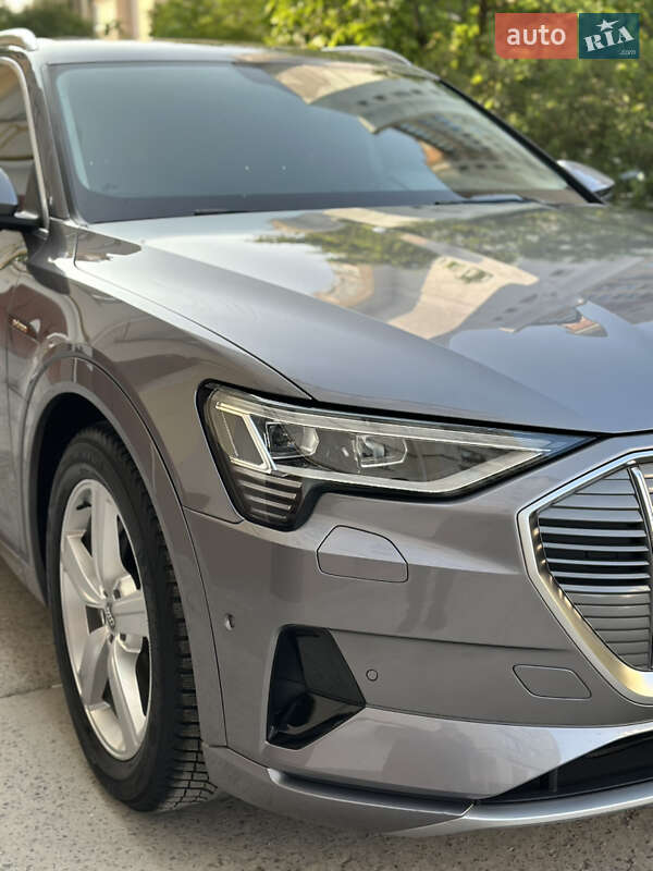 Внедорожник / Кроссовер Audi e-tron 2019 в Ивано-Франковске