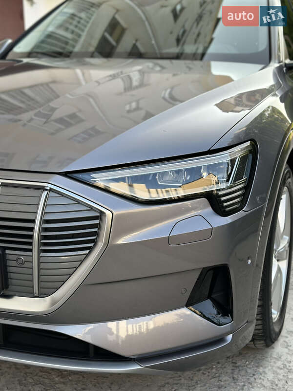 Внедорожник / Кроссовер Audi e-tron 2019 в Ивано-Франковске